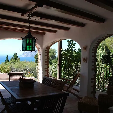 Capblanc -firstline Bed & Breakfast Moraira